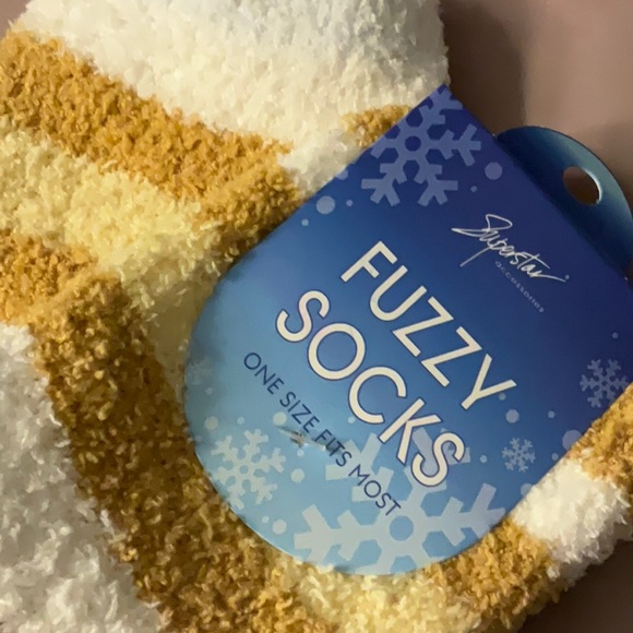 Fuzzy socks - Picture 3 of 3